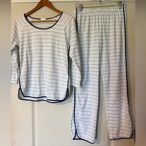 Lake Pajamas blue white stripe long sleeve set women’s Small
